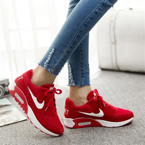 casual fashion sneakers red shoes.